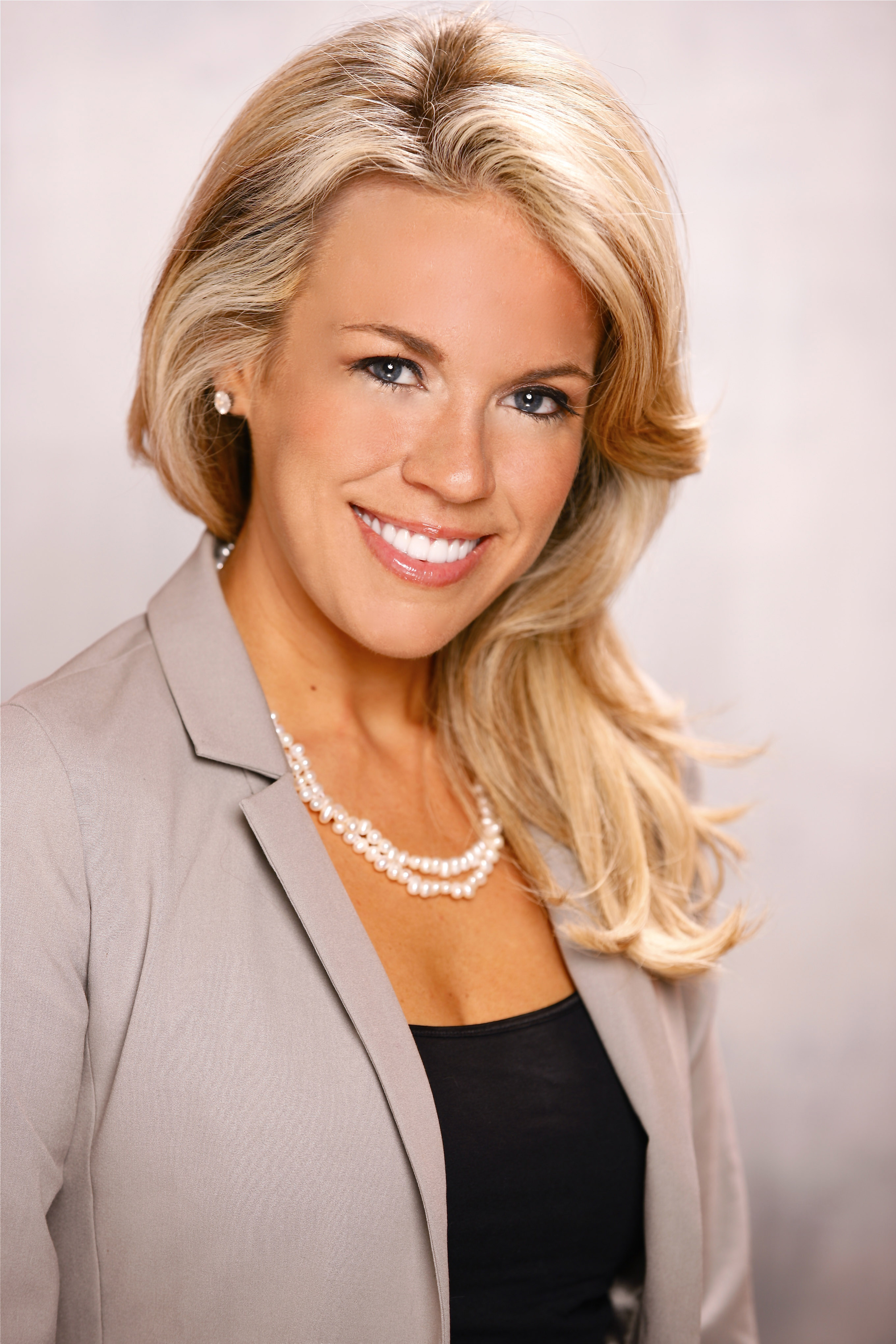 Sara Jo Walker, Director of PR, Comcast.jpg