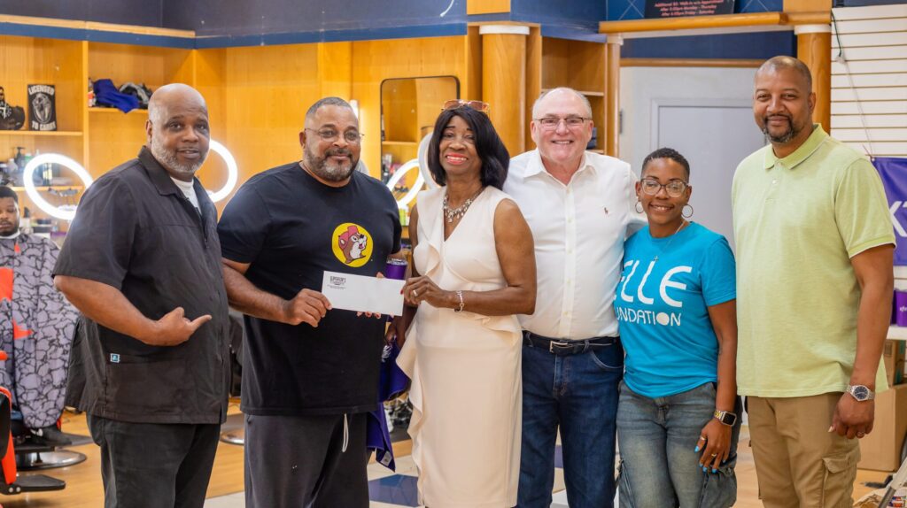 With the African American Celebration Corporation, Comcast sponsored free haircuts for veterans, military members and families in Bossier City and Shreveport, LA.